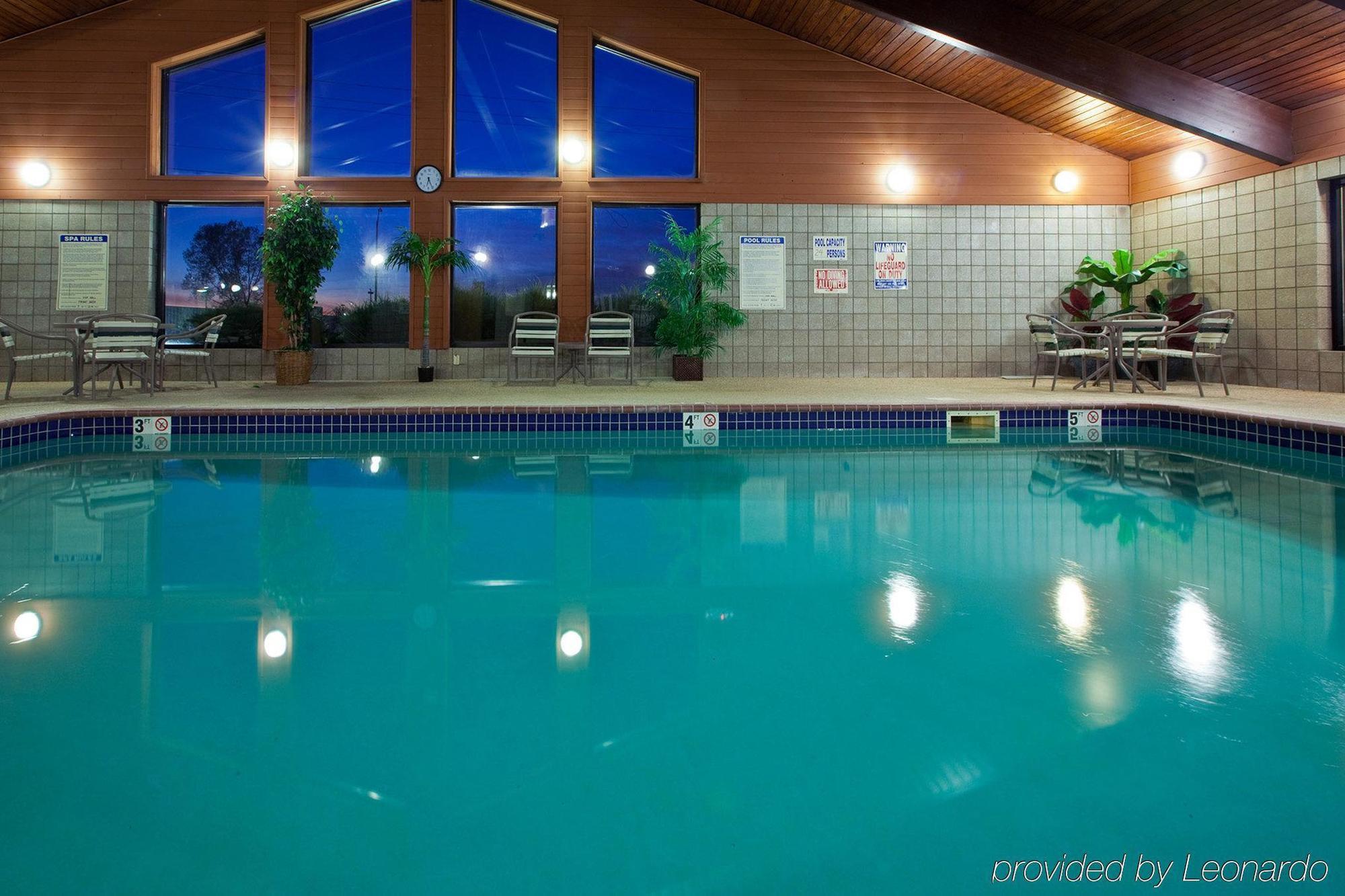 Spark By Hilton Cedar Falls Exterior photo